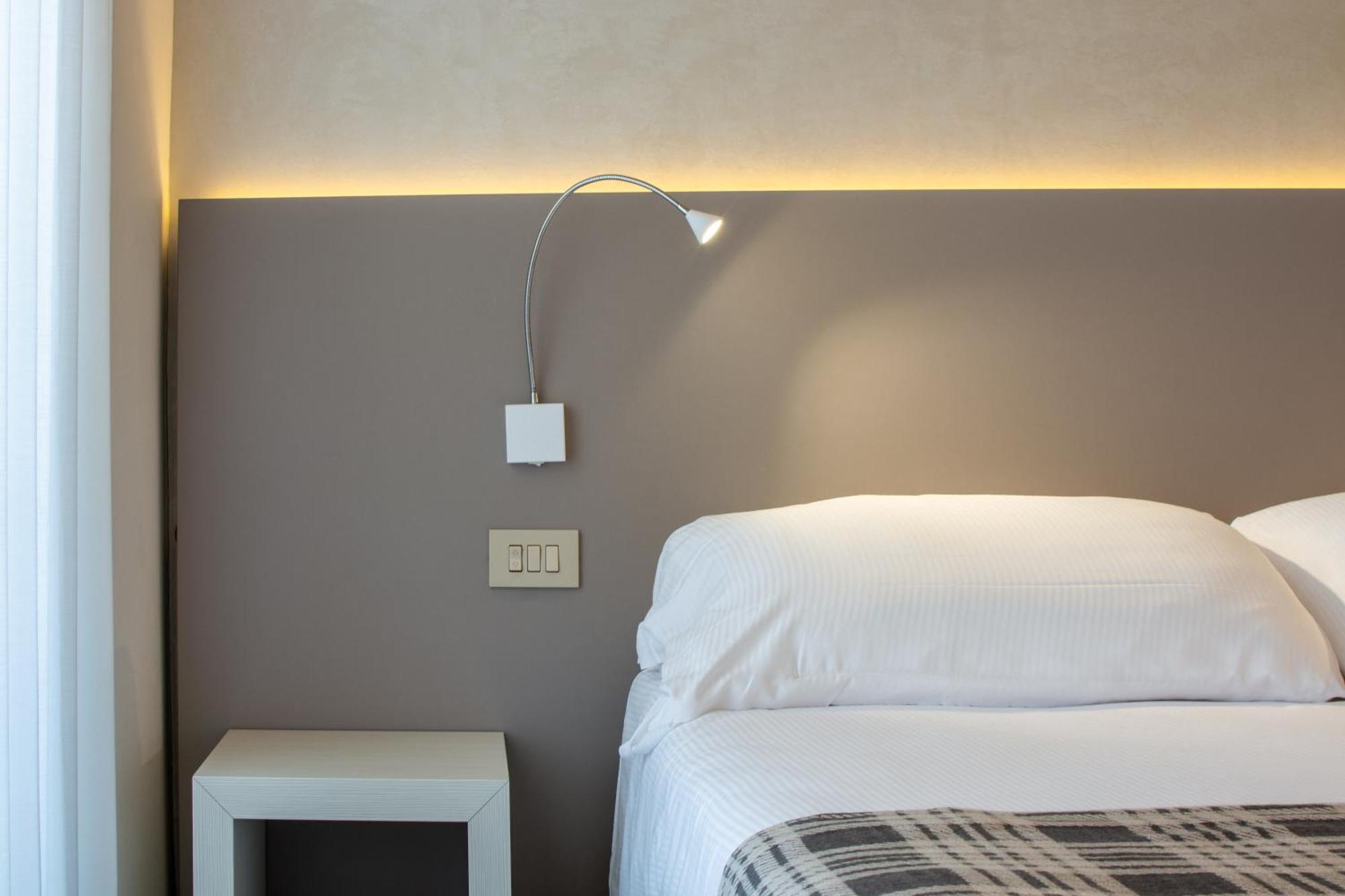 Hotel Montecarlo 3 Stelle Superior Caorle Dış mekan fotoğraf
