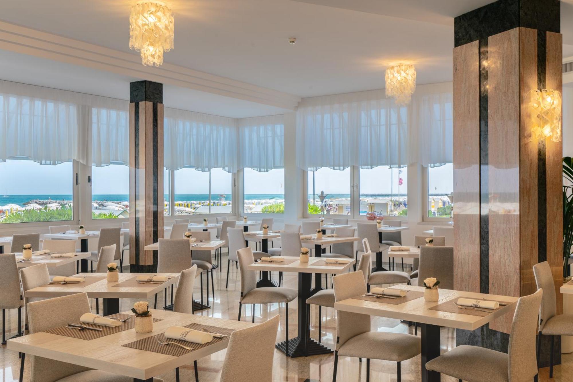 Hotel Montecarlo 3 Stelle Superior Caorle Dış mekan fotoğraf