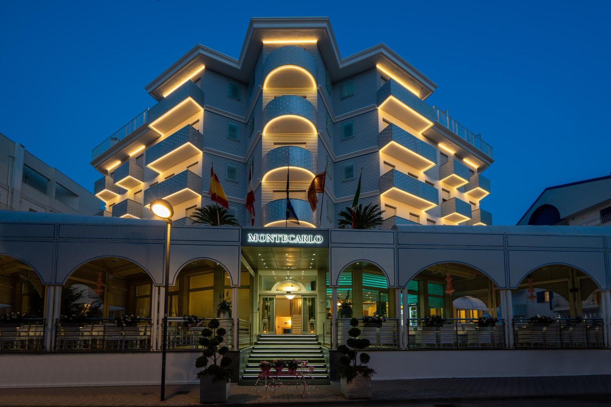 Hotel Montecarlo 3 Stelle Superior Caorle Dış mekan fotoğraf