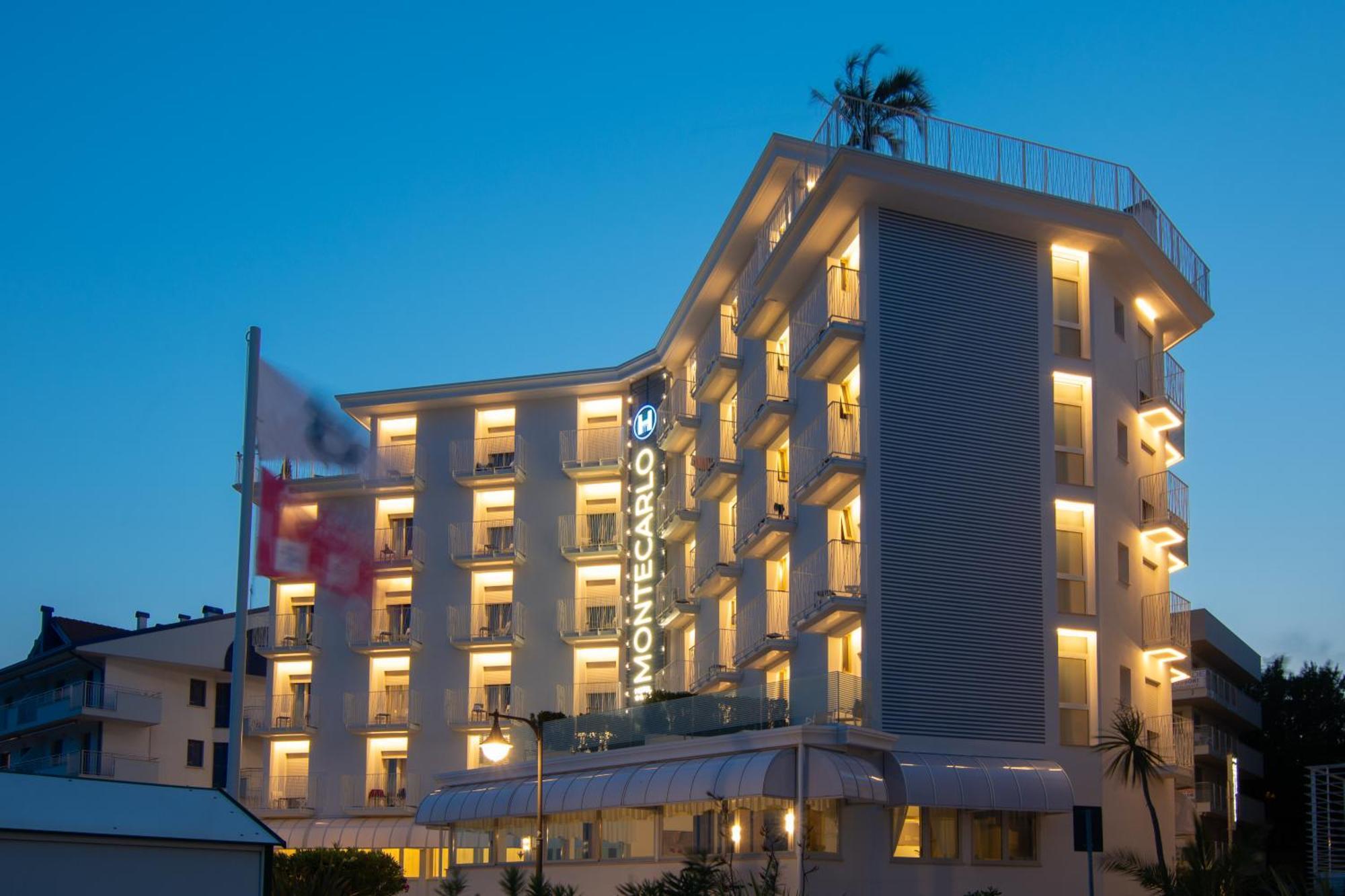 Hotel Montecarlo 3 Stelle Superior Caorle Dış mekan fotoğraf