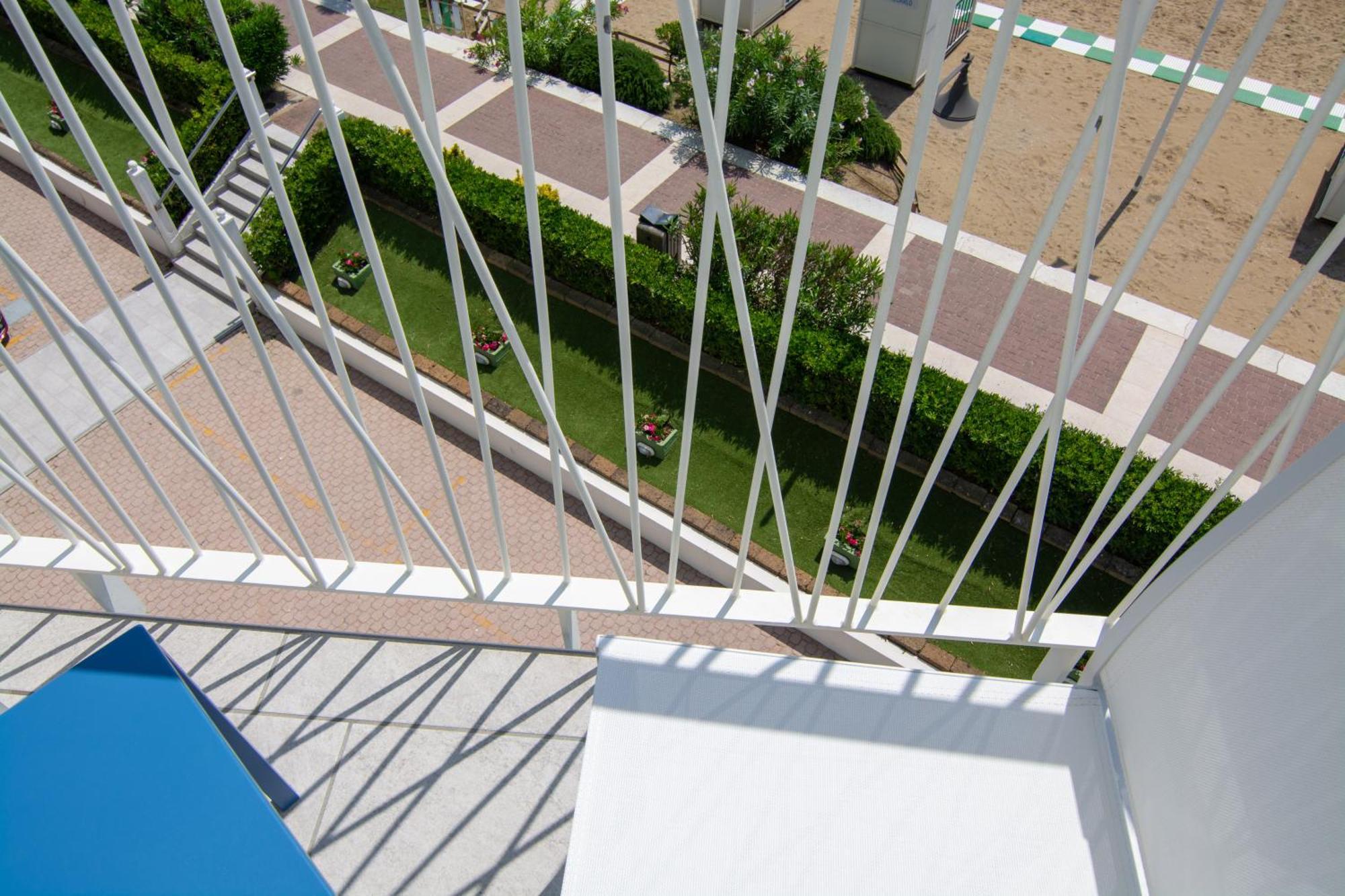 Hotel Montecarlo 3 Stelle Superior Caorle Dış mekan fotoğraf